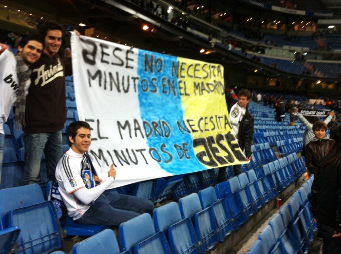 Jese didn´t play so his butties got a bit worked up and knocked up this banner
