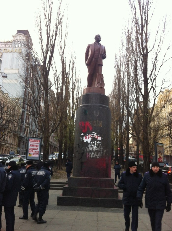 The statue earlier this week, being guarded by police